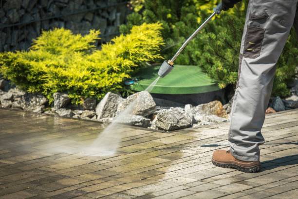 Best Playground Equipment Cleaning  in Azusa, CA